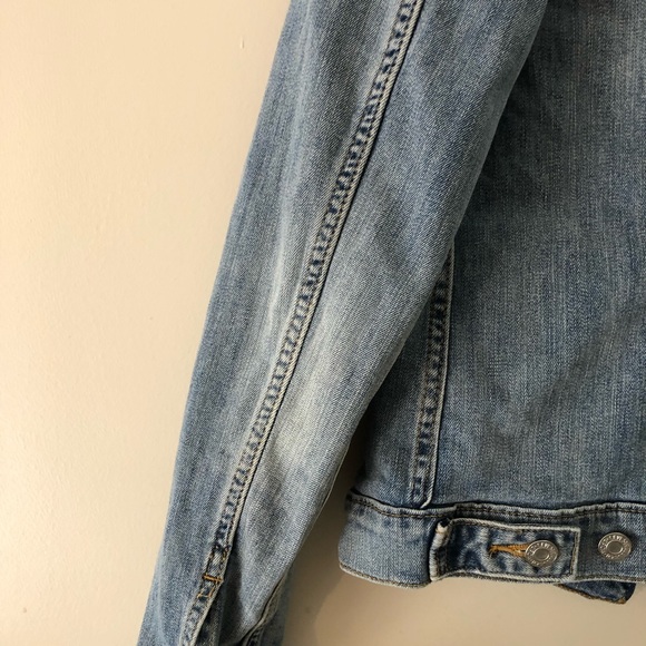 Levi Denim Jean Jacket -  Button Down - Light Wash Size Small - Picture 10 of 11
